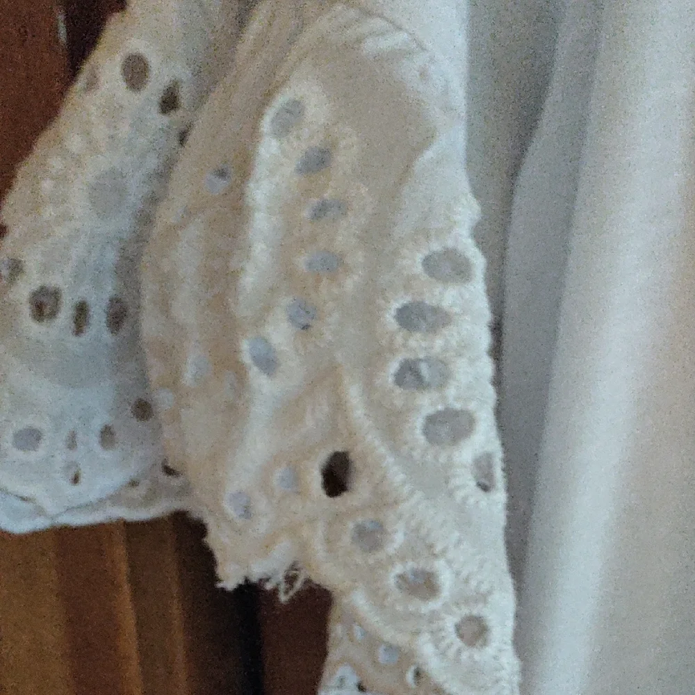Notations Classic White Tee With Eyelet Sleeves - Picture 6 of 8